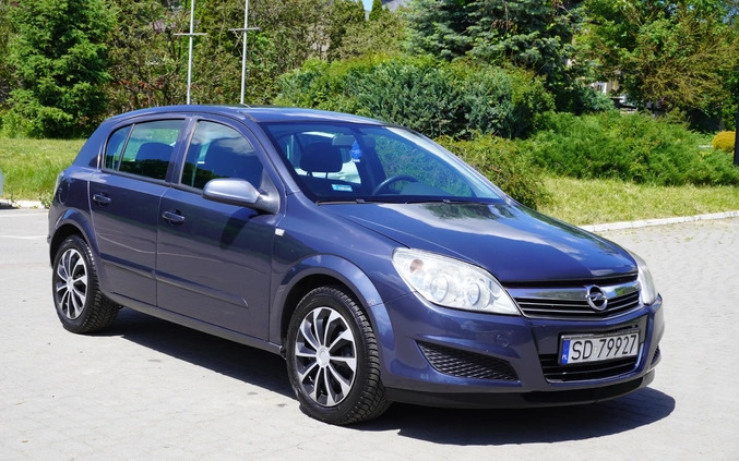 Opel Astra cena 6999 przebieg: 287000, rok produkcji 2008 z Katowice małe 277